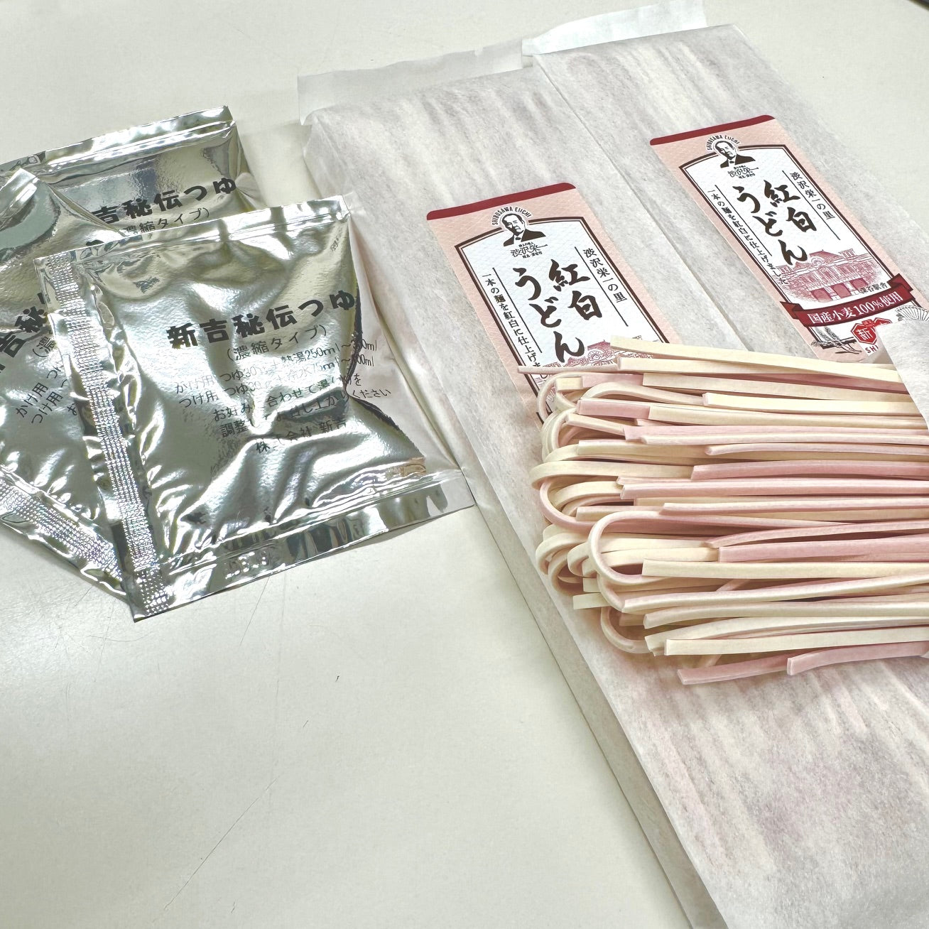 【コラボ商品】日本の四季巡りギフト　紅白うどん（城）